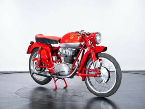Image 6/50 of MV Agusta DUMMY (1957)