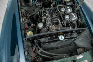 Imagen 34/50 de MG MGB GT (1972)