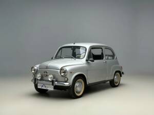 Immagine 2/20 di SEAT 600 L (1972)