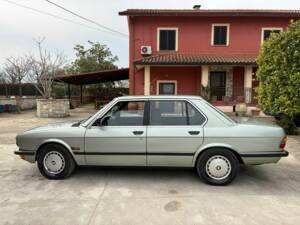 Bild 5/41 von BMW 520i (1982)