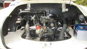 Immagine 11/45 di Volkswagen Karmann Ghia 1300 (1965)