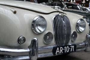 Image 5/27 of Jaguar Mk II 2.4 (1960)