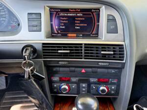 Bild 21/22 von Audi S6 Avant 5.2 V10 quattro (2006)