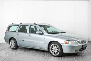 Image 5/36 of Volvo V70 D5 (2008)