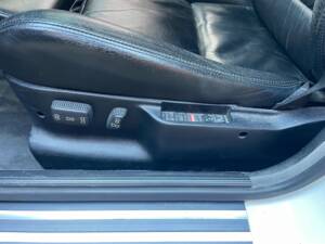 Bild 52/82 von BMW 525i (1993)