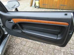Bild 12/13 von Mercedes-Benz SL 320 (2000)
