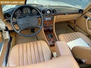 Imagen 8/12 de Mercedes-Benz 560 SL (1986)