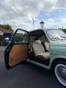 Image 7/24 of SEAT 600 D (1966)
