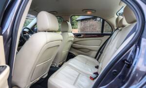 Image 6/41 of Jaguar XJR (2008)