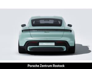 Bild 7/14 von Porsche Taycan 4S (1900)