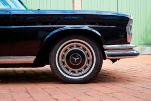 Imagen 89/199 de Mercedes-Benz 280 SE 3,5 (1971)