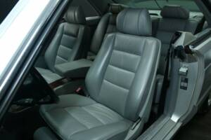 Afbeelding 13/50 van Mercedes-Benz 560 SEC (1991)