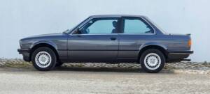 Image 57/100 of BMW 323i (1984)