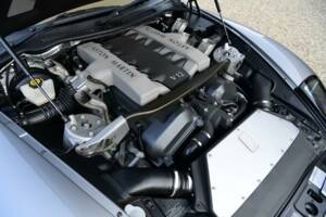 Image 38/50 de Aston Martin V12 Vanquish (2001)