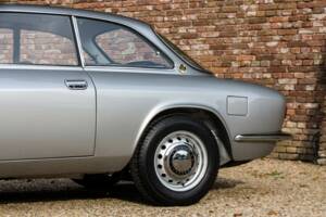 Afbeelding 14/50 van Alfa Romeo 1750 GT Veloce (1969)