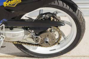 Bild 42/47 von Honda VFR 400 R (1988)