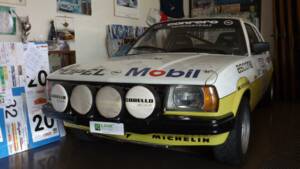 Imagen 2/40 de Opel Ascona 2000 SR (1981)