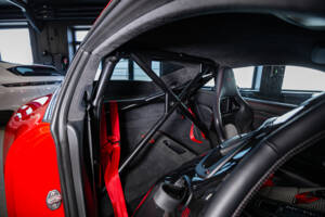 Image 21/27 de Porsche 911 GT3 Touring (2018)