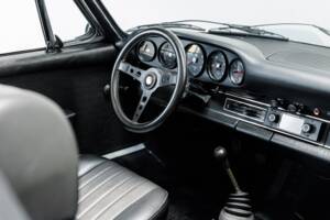 Bild 15/40 von Porsche 911 2.2 E (1969)