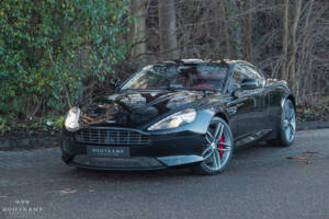 Image 2/14 of Aston Martin Virage (2012)