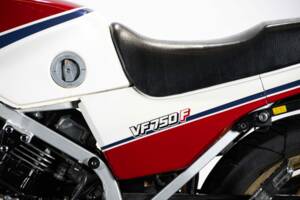 Immagine 20/50 di Honda VF 750 (1983)