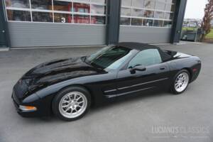 Image 44/48 of Chevrolet Corvette (1998)