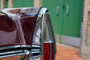 Bild 29/200 von Cadillac Coupe DeVille (1968)