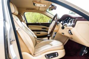 Image 17/50 of Bentley Mulsanne (2011)
