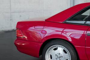 Image 24/50 de Mercedes-Benz SL 500 (1996)