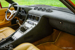 Image 17/80 de Ferrari 365 GTC&#x2F;4 (1972)