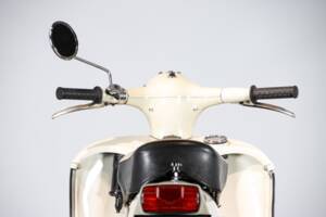Image 17/50 of Moto Guzzi Galletto (1962)