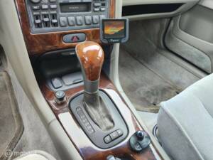 Image 21/33 of Volvo S 70 2.5 T (1997)