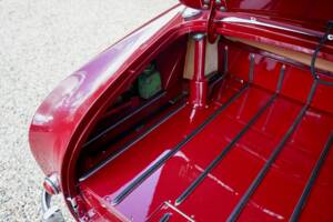 Immagine 16/16 di Aston Martin DB 2/4 Mk II DHC (1955)