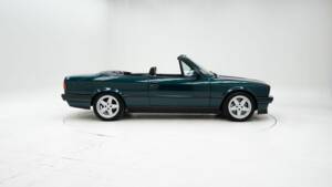 Afbeelding 6/15 van BMW 318i (1991)