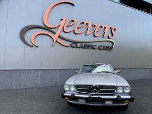 Image 3/36 de Mercedes-Benz 560 SL (1987)