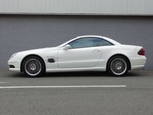 Image 2/97 de Mercedes-Benz SL 55 AMG (2003)