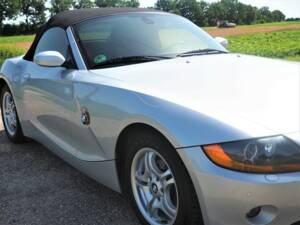 Immagine 8/15 di BMW Z4 2.5i (2005)