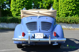 Bild 16/50 von Renault 4 CV Décapotable (1954)