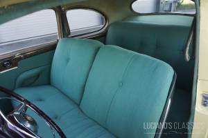 Image 33/50 of Lincoln Zephyr (1947)