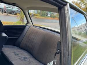 Bild 8/17 von BMW 1502 (1976)