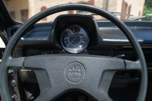 Image 38/50 of Volkswagen Beetle 1303 (1975)