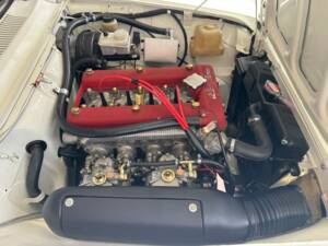 Image 43/99 of Alfa Romeo Giulia 1750 GT Am (1971)