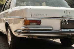 Image 15/34 of Mercedes-Benz 300 SEL 3.5 (1971)