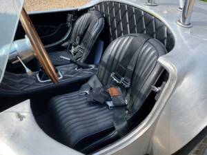 Immagine 10/27 di AC Cobra 427 (1967)