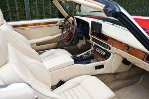 Image 35/45 of Jaguar XJ-S Convertible (1990)