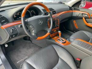Bild 9/20 von Mercedes-Benz S 55 AMG (2001)