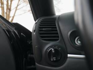 Bild 22/32 von Porsche 911 Turbo (WLS) (2004)