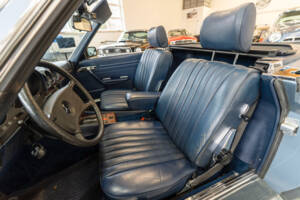 Image 29/33 de Mercedes-Benz 500 SL (1985)