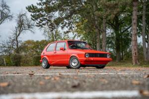 Bild 2/61 von Volkswagen Golf I GTI Pirelli 1.8 (1983)