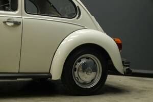 Bild 26/50 von Volkswagen Käfer 1600 (1996)